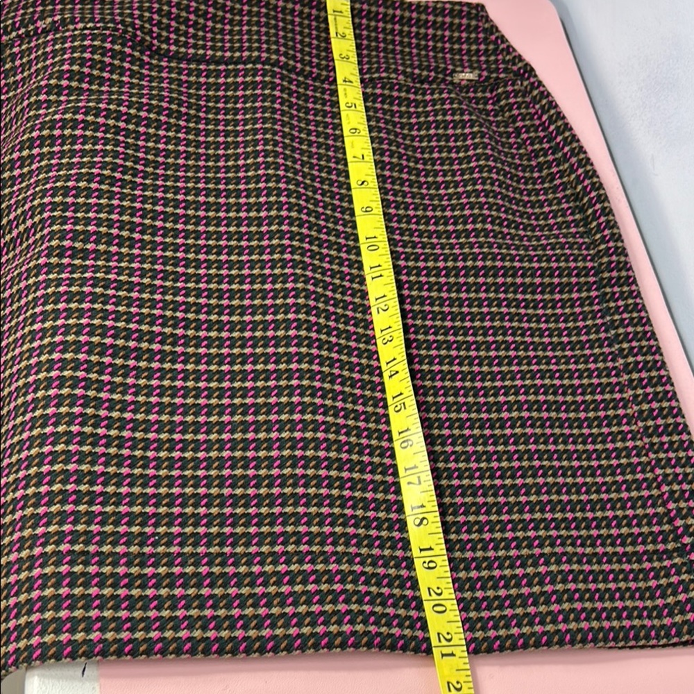 Cinque Stylish Pink and Black Houndstooth Skirt - Picture 12 of 12